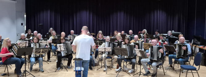 70 Jahre Freundschaft Hohnerklang Oelde -  Accordeana Helmond